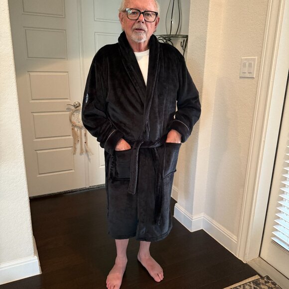 TOMMY BAHAMA Men's Black Plush Robe - Picture 1 of 11